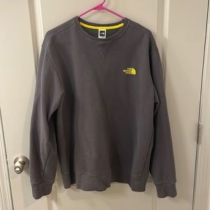 Retro-style Mens North Face Pullover Jacket